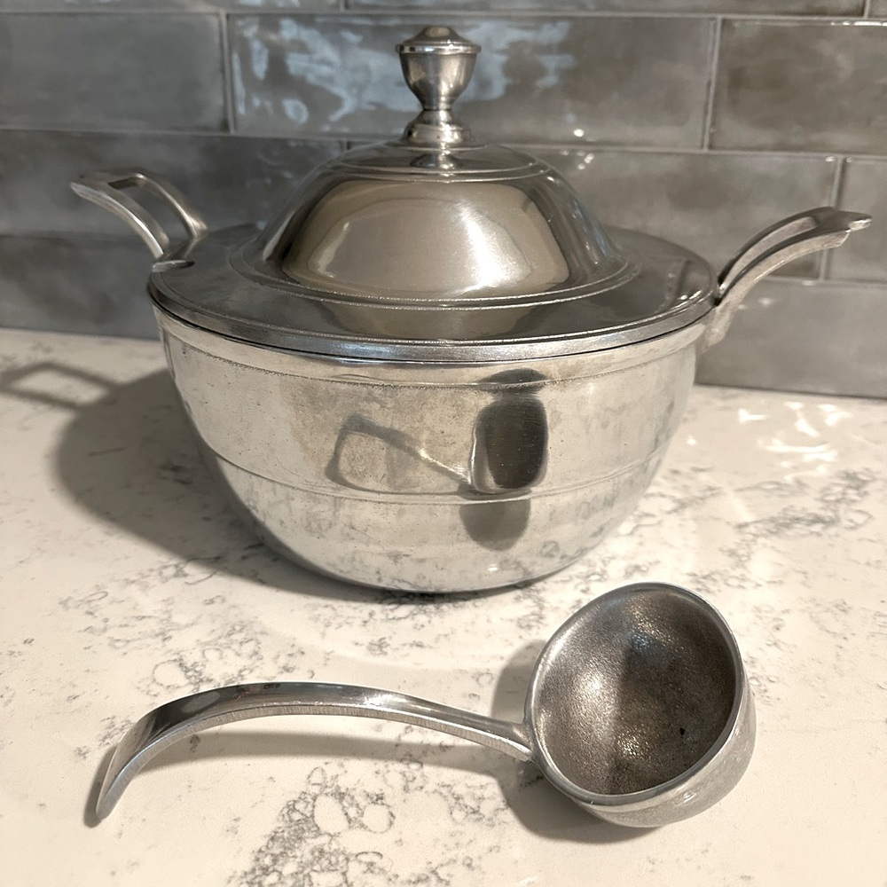 Wilton Armetale Soup Tureen & Ladle